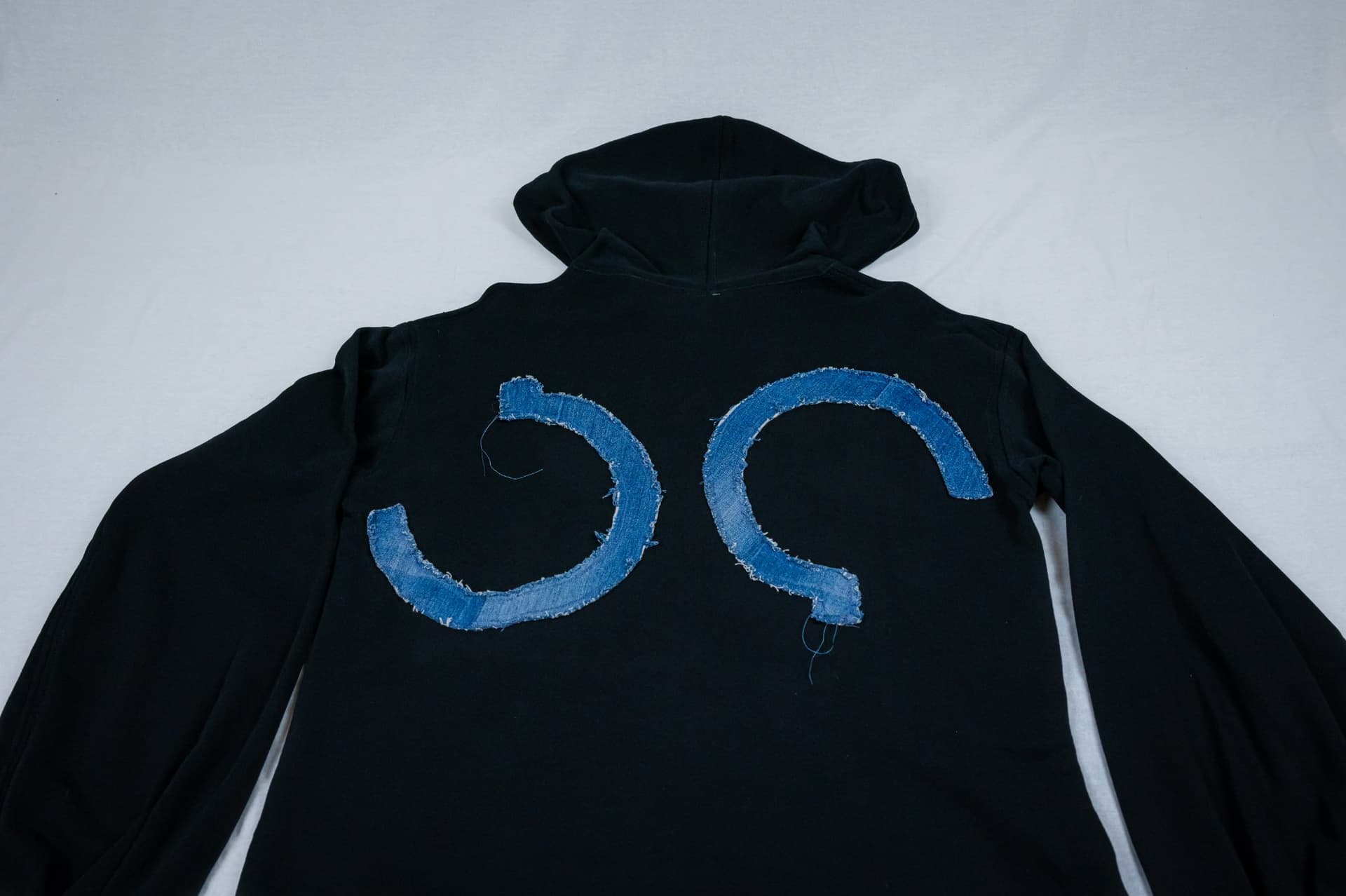 by G Hoodie